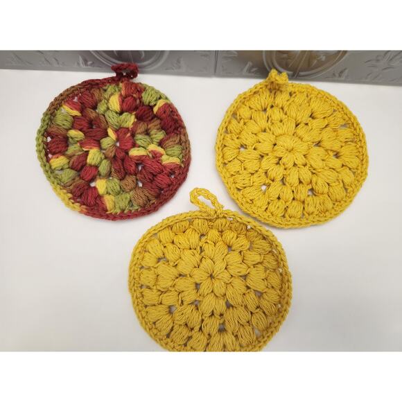 Hand made crochet bathroom set #2 - Picture 4 of 6